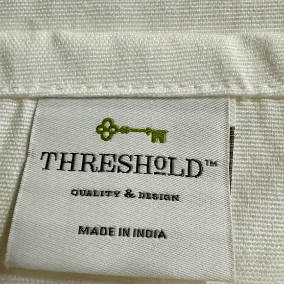 Tablecloth Bundle - Picture 2 of 4